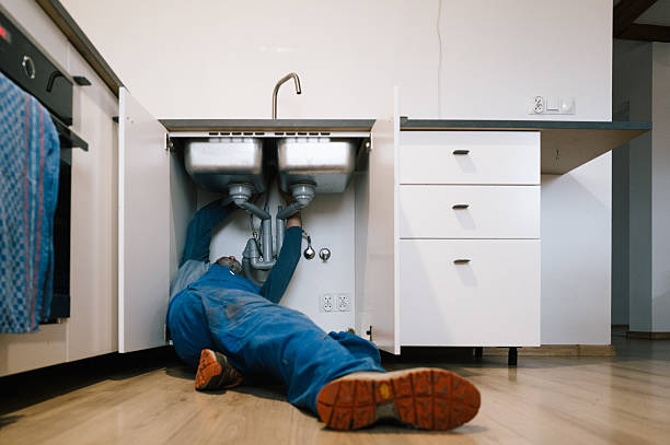 Professional Emergency Plumber technician working in White Post, VA